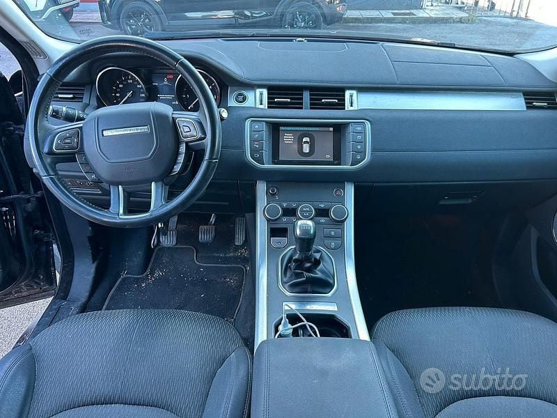 Usata Land Rover Range Rover evoque 150 CV (110 kW) 2018 Nero Monovolume