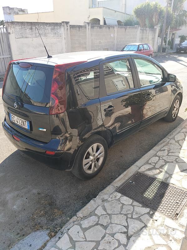 Usata Nissan Note 103 CV (75 kW) 2010 Nero Monovolume