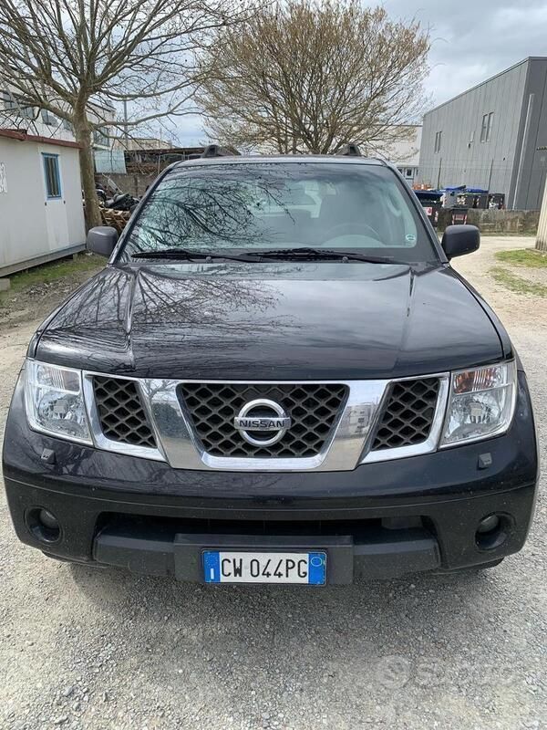 Nero Usata 2005 Nissan Pathfinder SUV | 4000 € (Molto cara) - Immagine 1/4