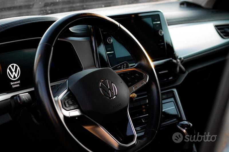 Usata VW T-Roc 116 CV (85 kW) 2023 Grigio SUV