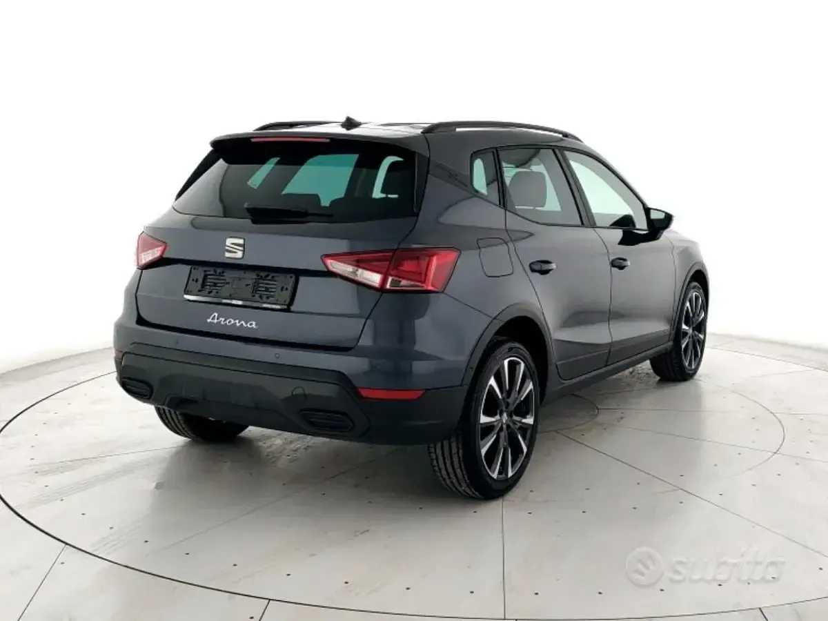 Nuova Seat Arona Black Edition 95 CV (69 kW) 2026 Grigio SUV