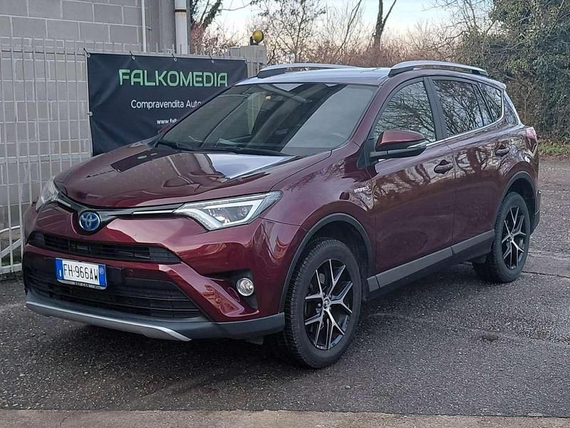 Amaranto Usata 2017 Toyota RAV4 Hybrid Style SUV | 18.500 € (Buon prezzo) - Immagine 1/4