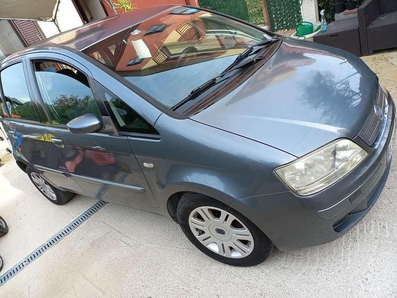 Usata Fiat Idea Active 90 CV (66 kW) 2006 Monovolume