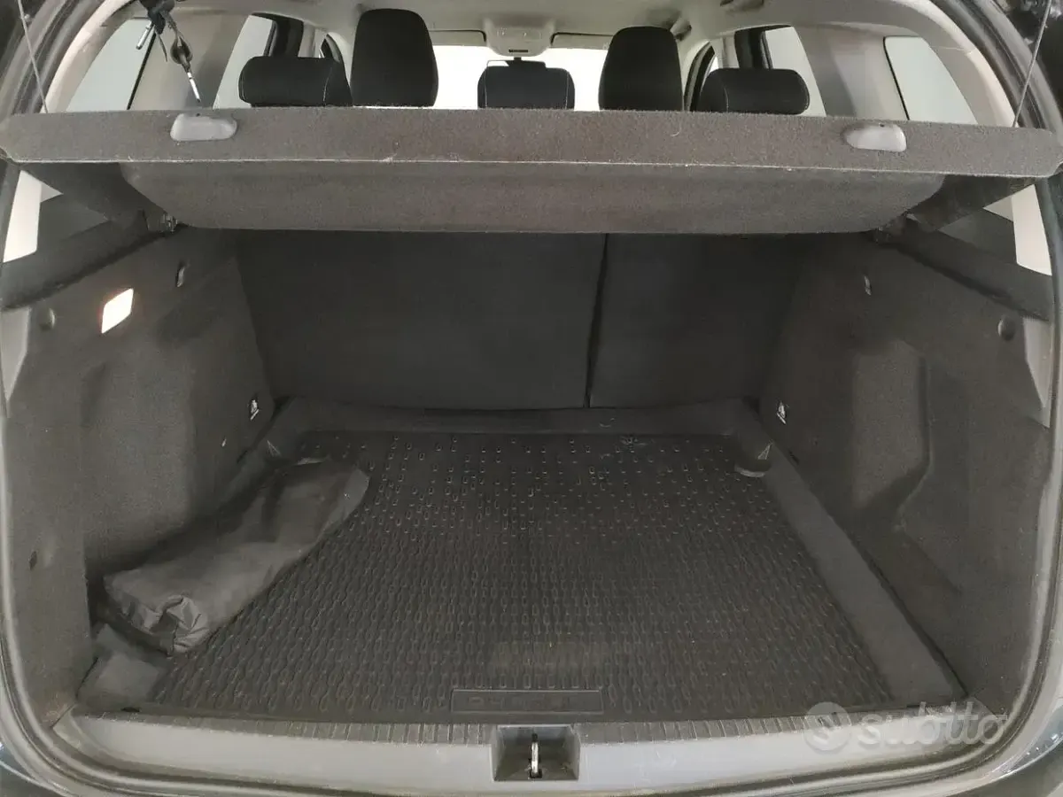 Usata Dacia Duster Prestige 116 CV (85 kW) 2022 Grigio fume' met. SUV