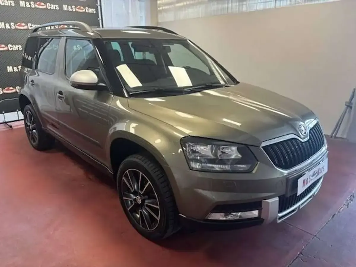 Usata Skoda Yeti Ambition 110 CV (80 kW) 2016 Bronzo SUV