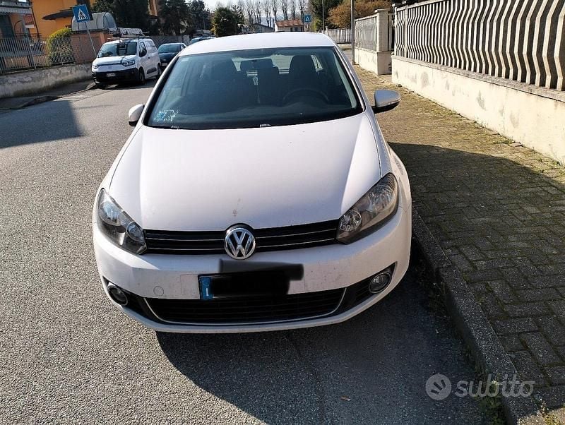 Usata VW Golf VI 110 CV (80 kW) 2009 Bianco Utilitaria