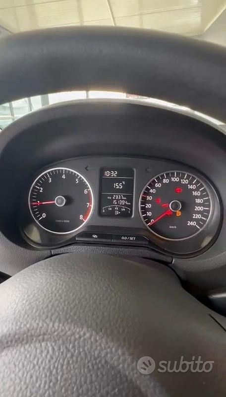 Usata VW Polo 70 CV (51 kW) 2010 Grigio Utilitaria