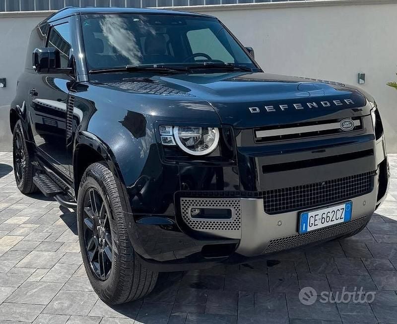 Usata Land Rover Defender SE Dynamic 200 CV (147 kW) 2021 Nero SUV