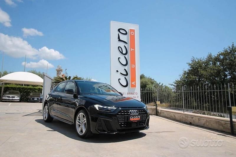 Nero Usata 2023 Audi A1 S-Line Due volumi | 25.900 € (Buon prezzo) - Immagine 1/4