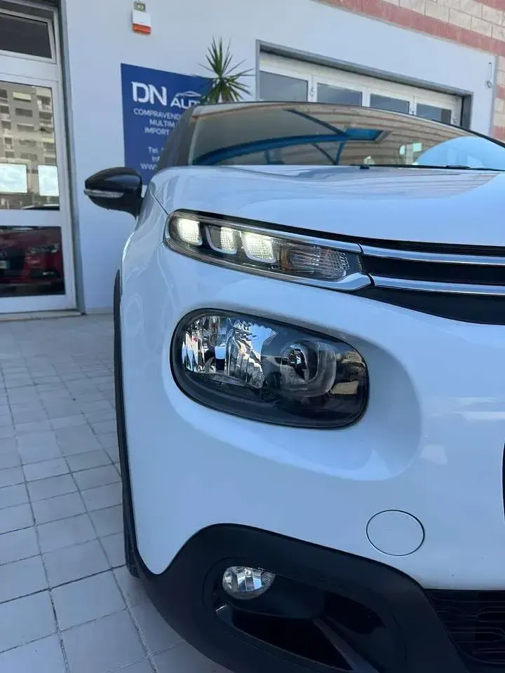 Usata Citroën C3 Live 75 CV (55 kW) 2018 Bianco nero Utilitaria