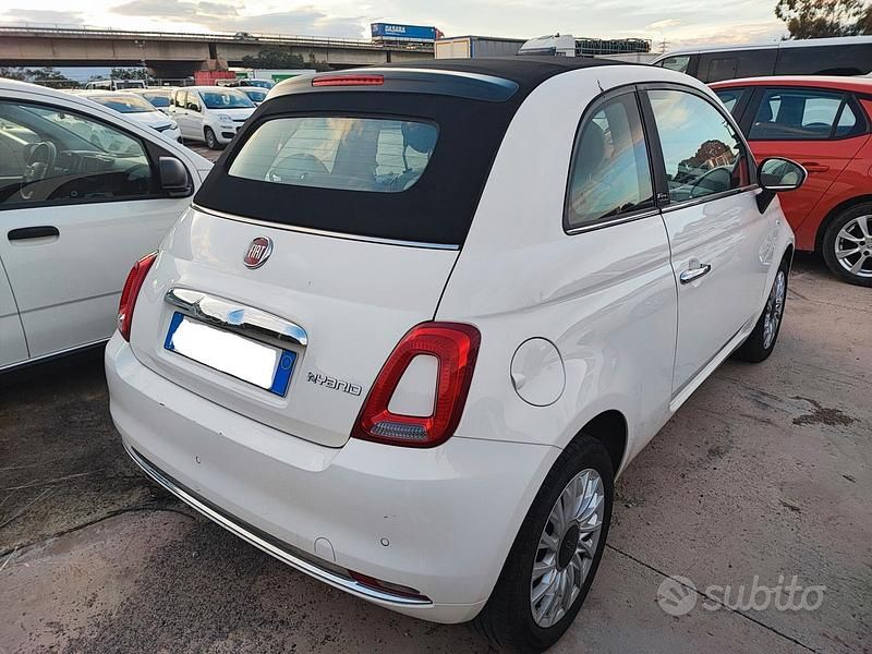 Usado Fiat 500C Dolcevita 69 CV (50 kW) 2022 Blanco Descapotable