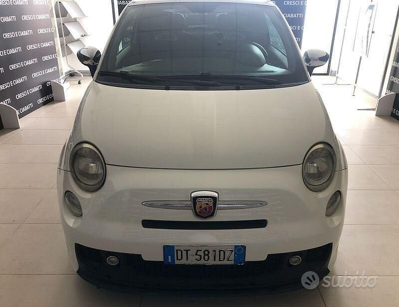 Usata Abarth 500 135 CV (99 kW) 2008 Bianco Utilitaria