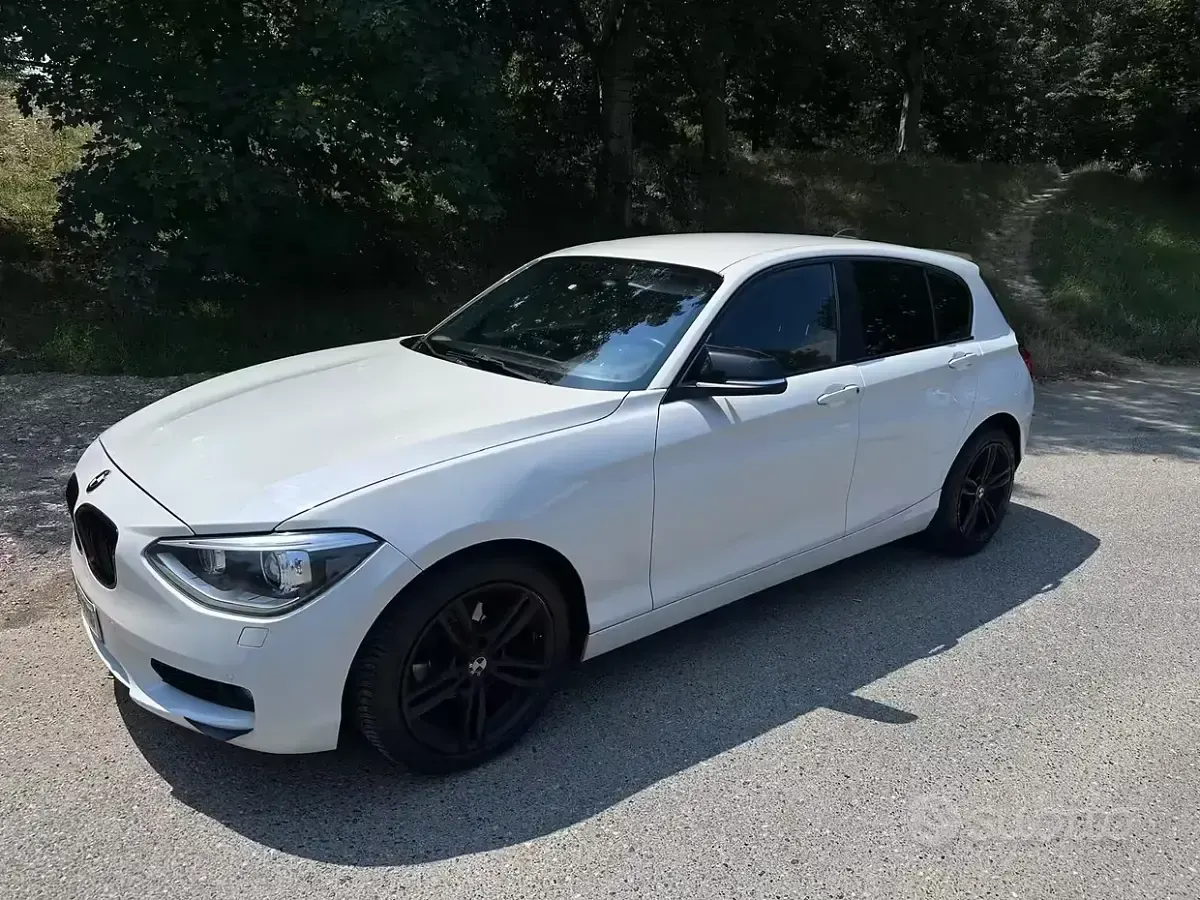 Usata BMW 114 95 CV (69 kW) 2012 Bianco Utilitaria