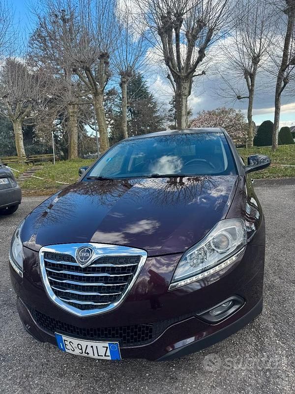 Usata Lancia Delta 120 CV (88 kW) 2013 Utilitaria