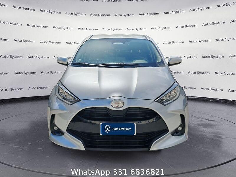 Usata Toyota Yaris Hybrid Trend 116 CV (85 kW) 2024 Grigio Utilitaria