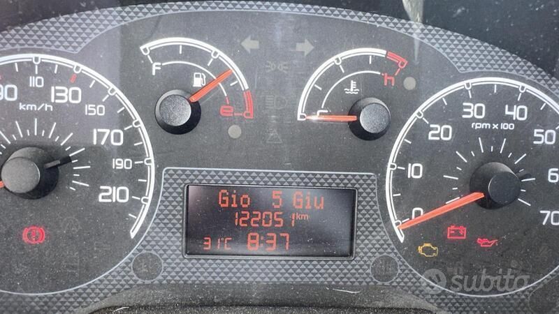 Usata 2012 Fiat Qubo Trekking Monovolume | 3500 € (Super prezzo) - Immagine 1/4