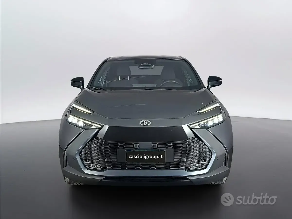 Usata Toyota C-HR Trend 152 CV (111 kW) 2024 Dark grey met SUV