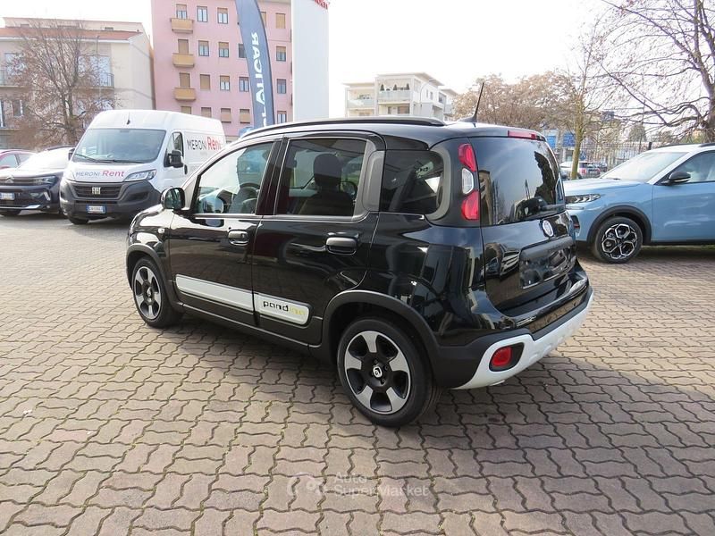 Nuova Fiat Panda Cross Cross 69 CV (50 kW) 2025 Nero Utilitaria