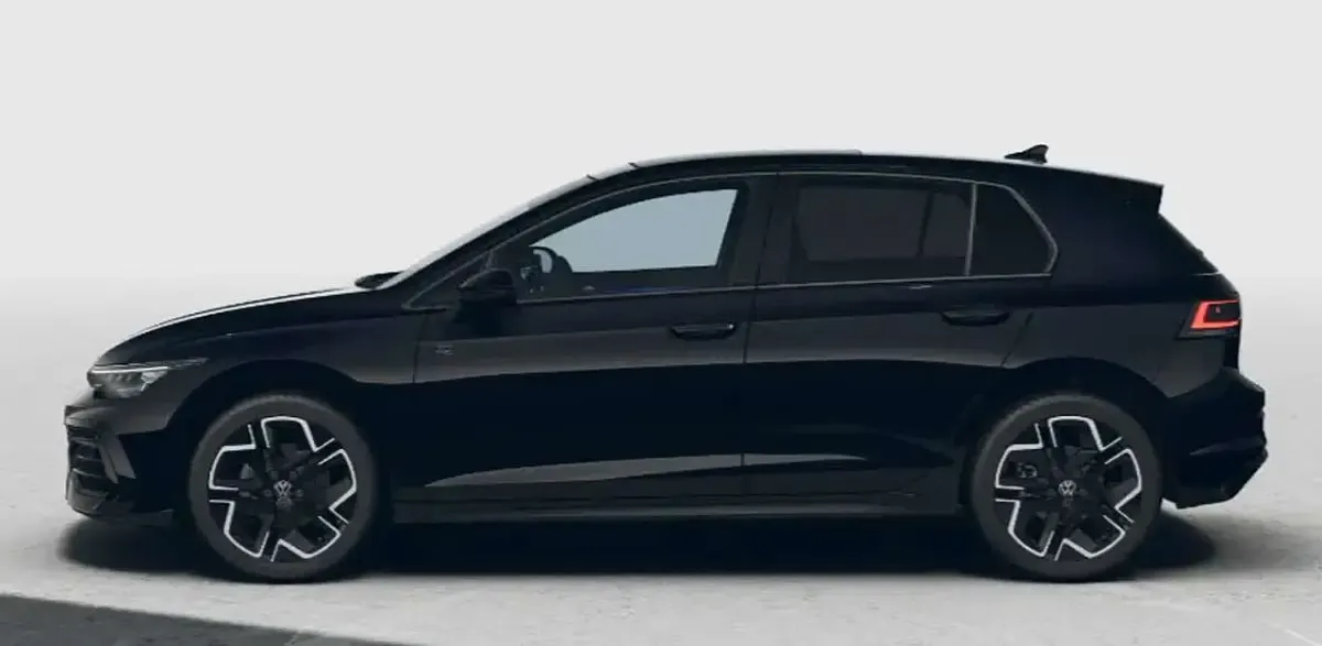 Nuova VW Golf VIII R-line Plus 150 CV (110 kW) 2026 Nero metallizzato Berlina