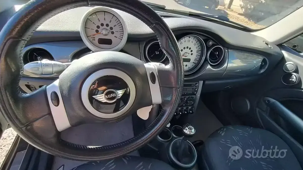 Usata Mini ONE 90 CV (66 kW) 2004 Utilitaria