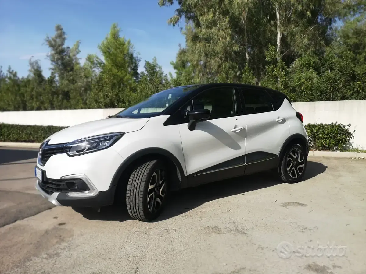 Usata Renault Captur 110 CV (80 kW) 2017 Bianco SUV