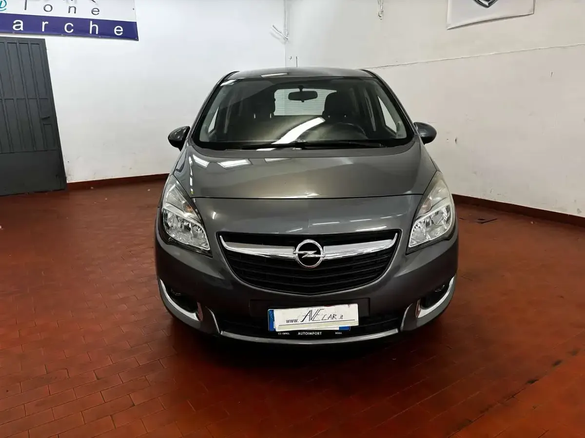 Usata Opel Meriva 101 CV (74 kW) 2017 Grigio Monovolume
