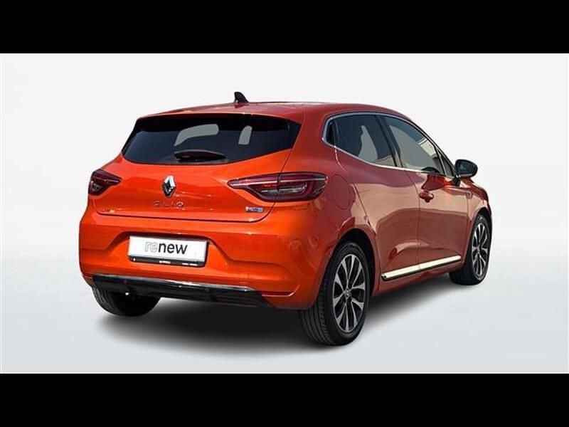 Używany Renault Clio V Techno 145 KM (106 kW) 2022 Pomarańczowy