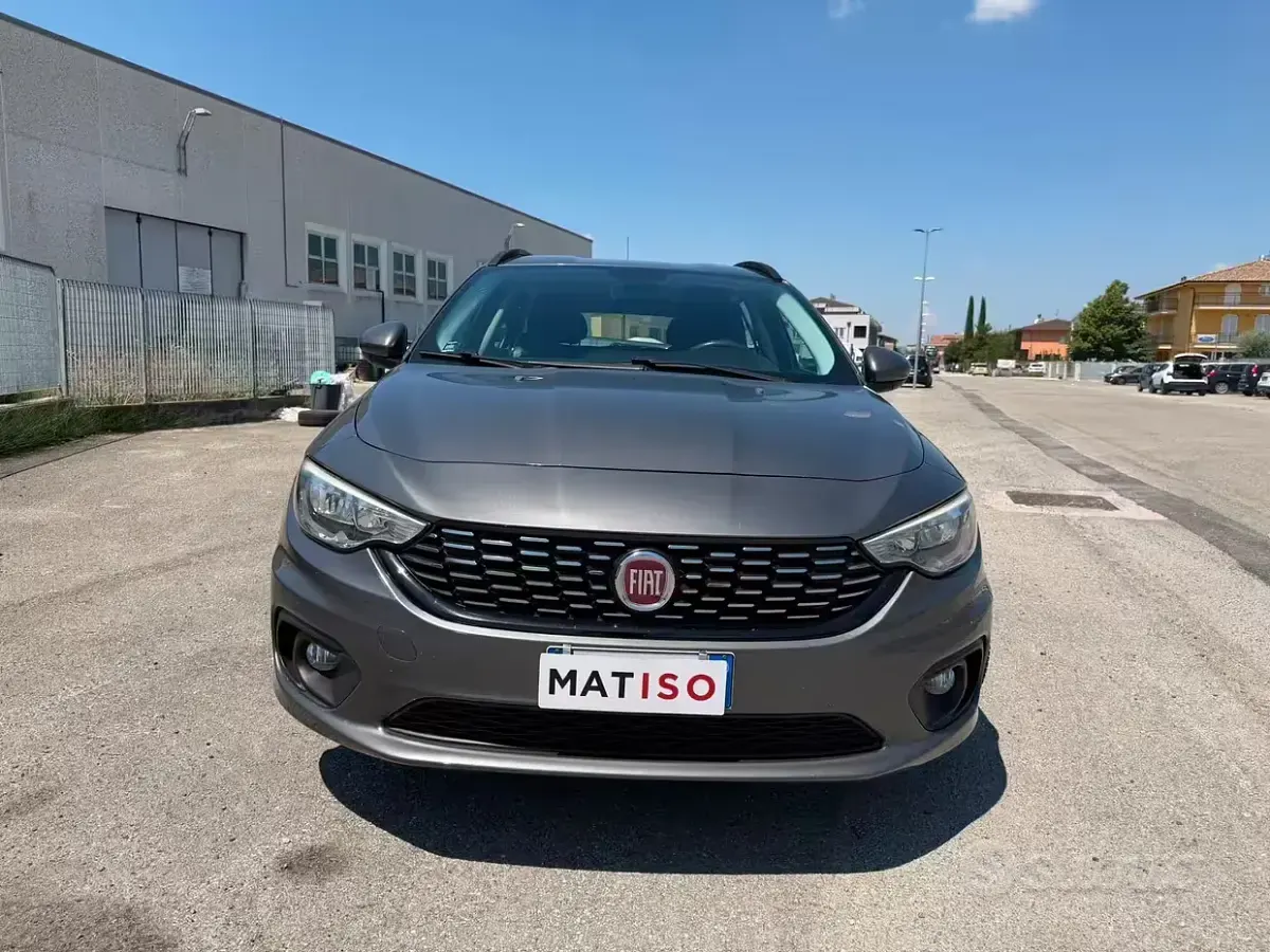 Usata Fiat Tipo Lounge 95 CV (69 kW) 2017 Grigio Station wagon