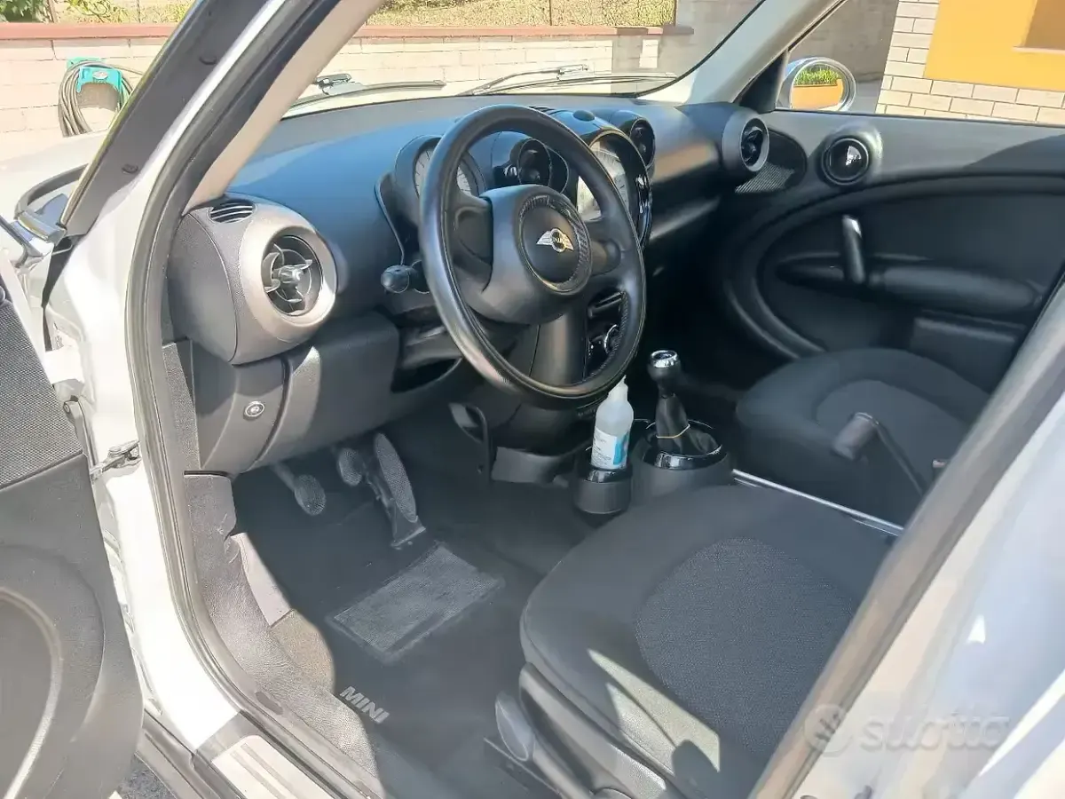 Usata Mini Countryman 98 CV (72 kW) 2011 Bianco SUV