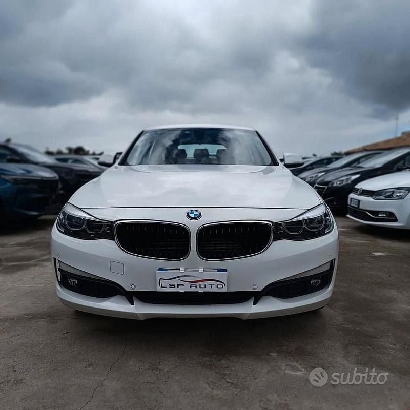 Usata BMW 320 190 CV (139 kW) 2017 Bianco Berlina