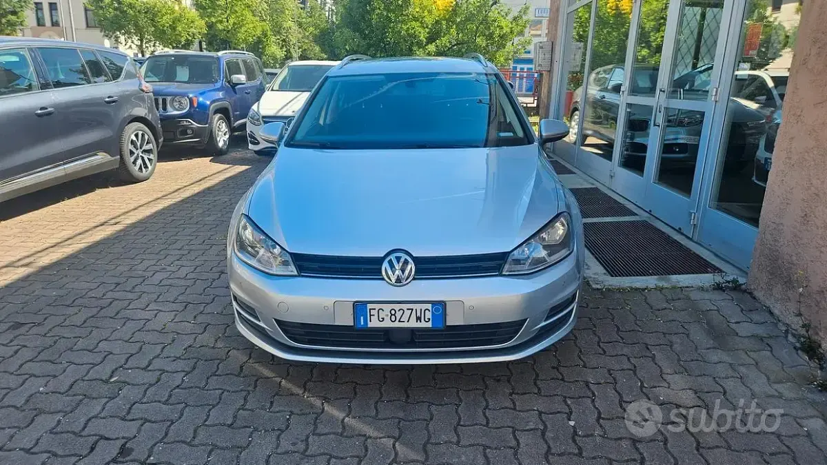 Usata VW Golf VII LOUNGE 110 CV (80 kW) 2016 Grigio Station wagon