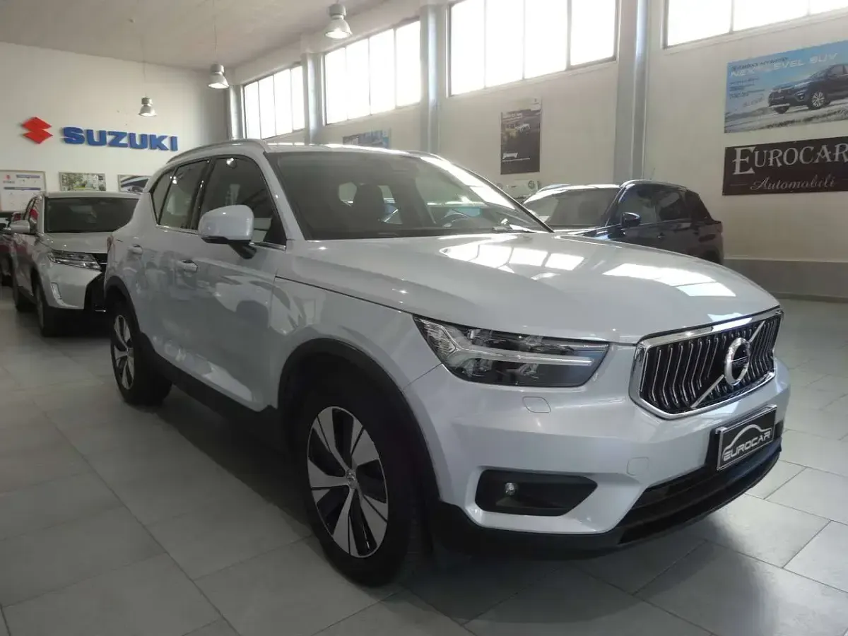 Usata Volvo XC40 Inscription 129 CV (94 kW) 2021 Bianco SUV