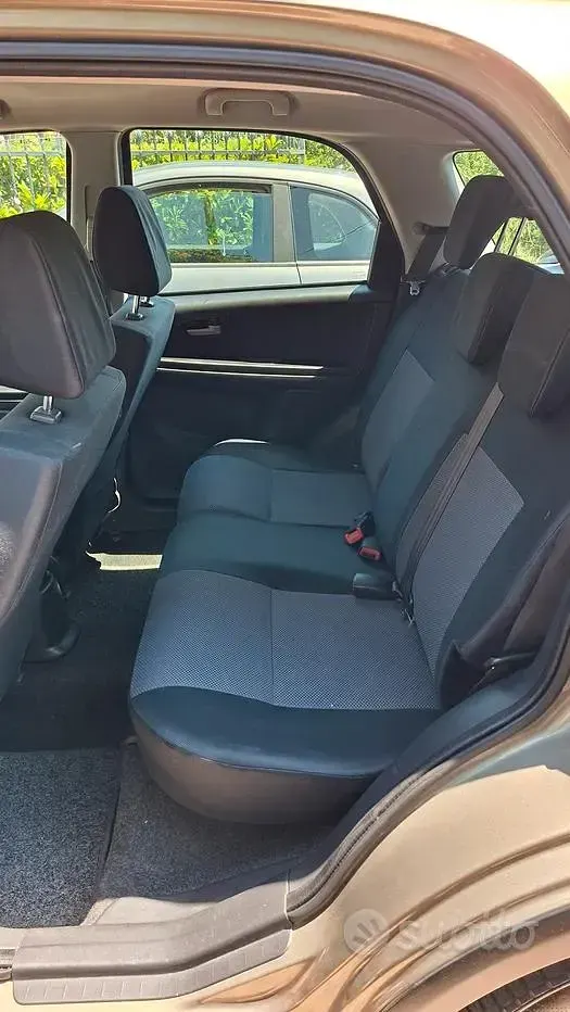 Usata Fiat Sedici 120 CV (88 kW) 2006 Marrone SUV