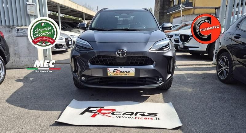 Usata Toyota Yaris Cross Trend 92 CV (67 kW) 2026 Gray SUV
