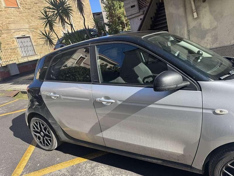 Usata Smart ForFour Passion 90 CV (66 kW) 2019 Utilitaria