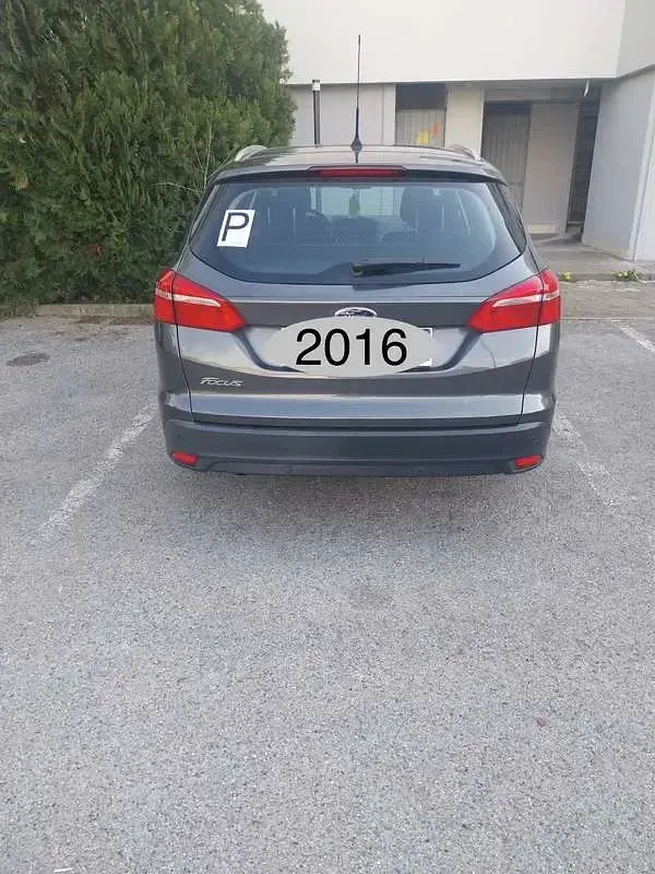 Usata Ford Focus Titanium S 120 CV (88 kW) 2016 Station wagon