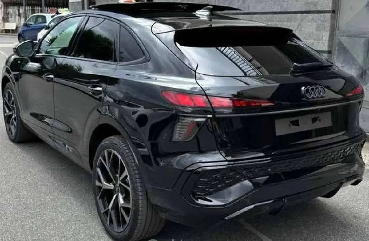 Nouvelle Audi Q3 Sportback S-Line 150 ch (110 kW) 2026 Noir SUV