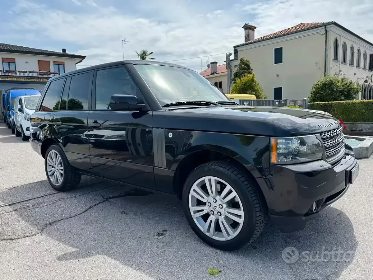 Usata Land Rover Range Rover Vogue SE 272 CV (200 kW) 2009 Nero SUV