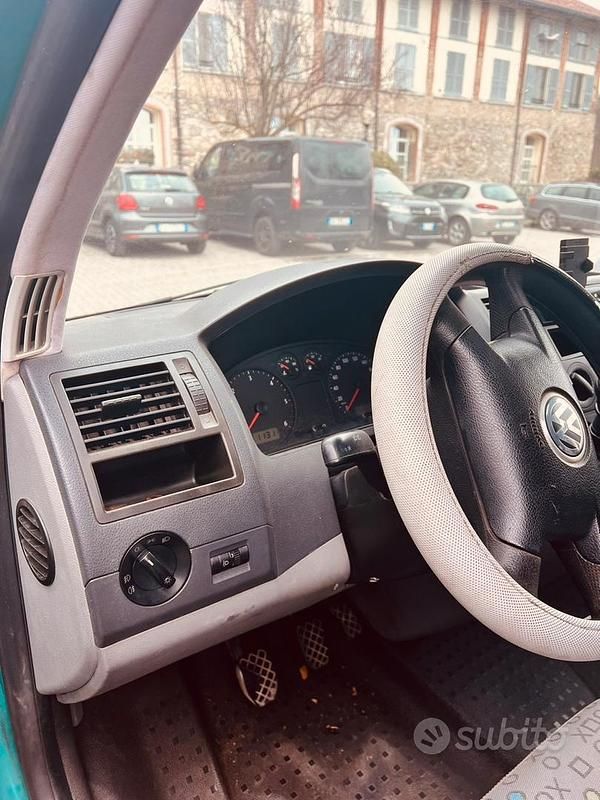 Usata VW T5 2006 Verde Furgone