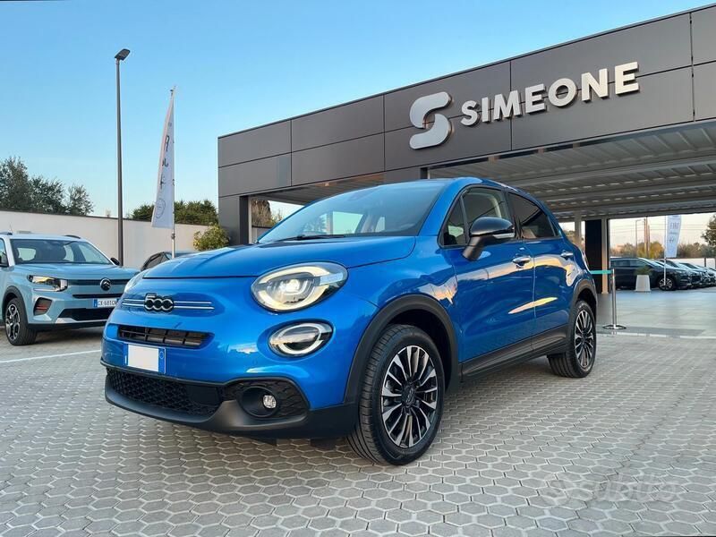 Blu italia Usata 2024 Fiat 500X SUV | 19.500 € (Buon prezzo) - Immagine 1/4
