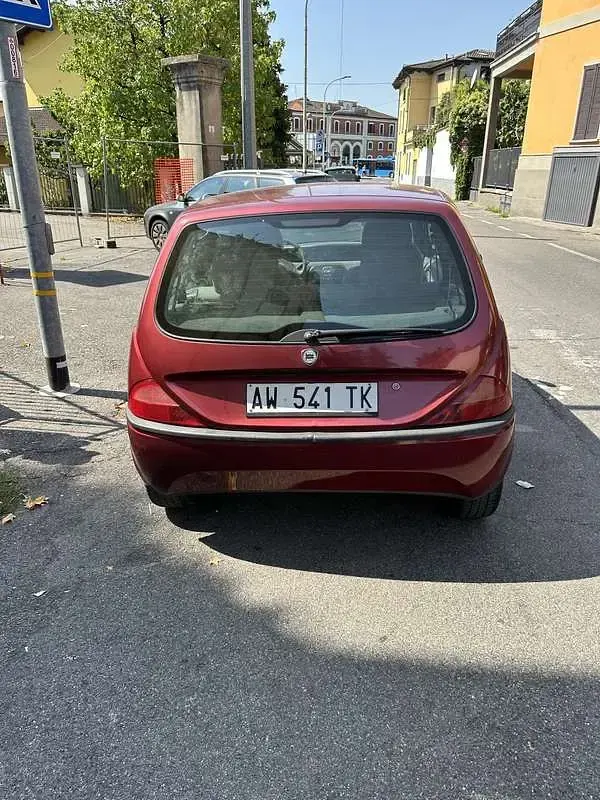 Usata Lancia Ypsilon 86 CV (63 kW) 1998 Utilitaria