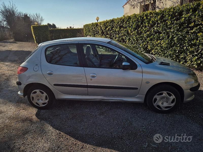 Usata Peugeot 206 2003 Grigio Berlina