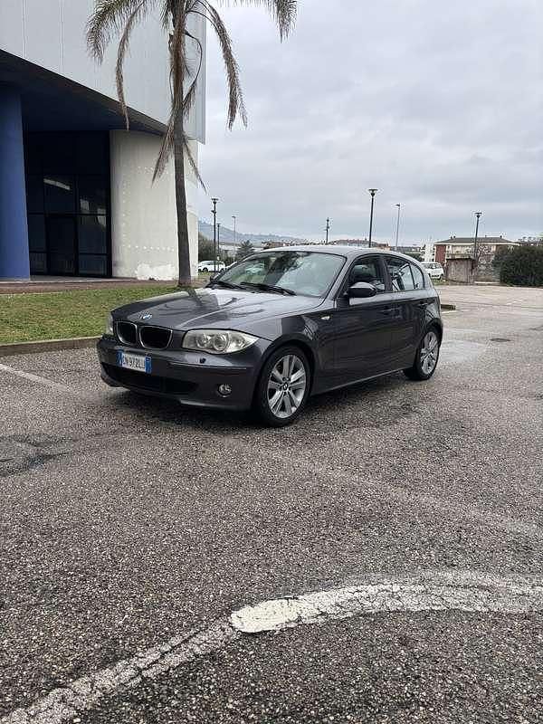 Usata BMW 120 163 CV (119 kW) 2006 Utilitaria