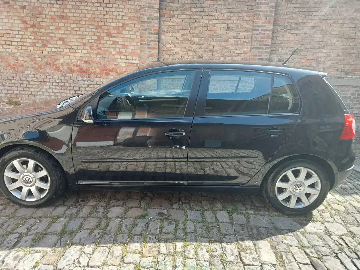 Usata VW Golf VI 105 CV (77 kW) 2008 Utilitaria