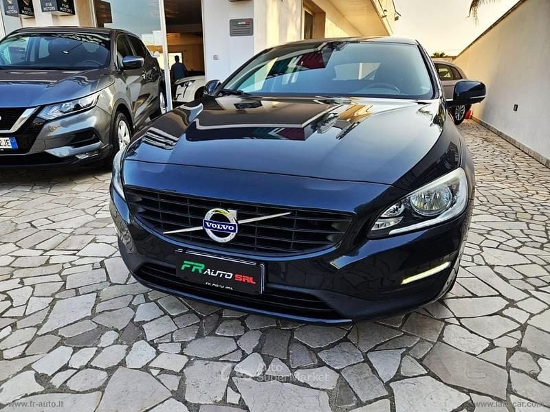 Usata Volvo V60 Summum 150 CV (110 kW) 2016 Station wagon