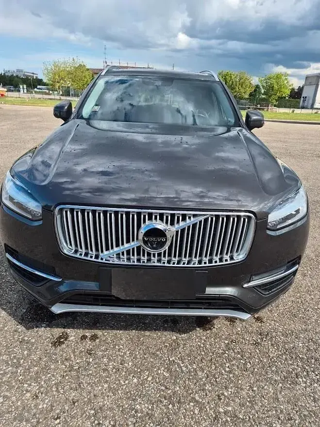 Usata Volvo XC90 190 CV (139 kW) 2017 Grigio SUV