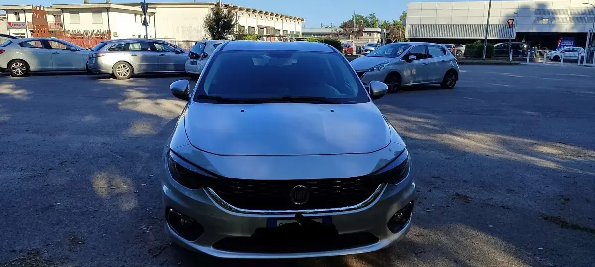 Usata Fiat Tipo Lounge 95 CV (69 kW) 2020 Grigio Berlina