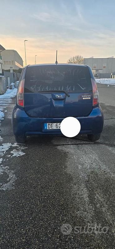 Usata Daihatsu Sirion 69 CV (50 kW) 2006 Blu Utilitaria