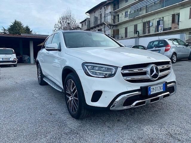 Usata Mercedes GLC220 245 CV (180 kW) 2022 Bianco SUV