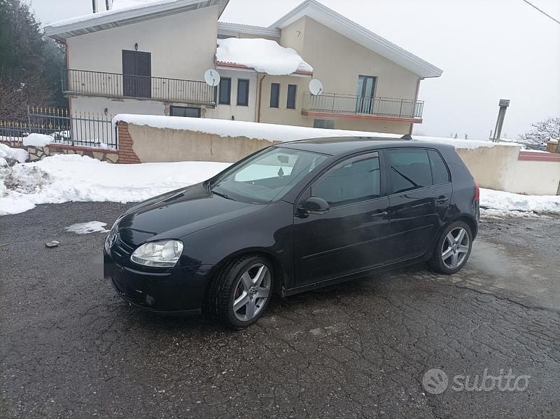 Usata VW Golf V Sportline 105 CV (77 kW) 2007 Nero Berlina